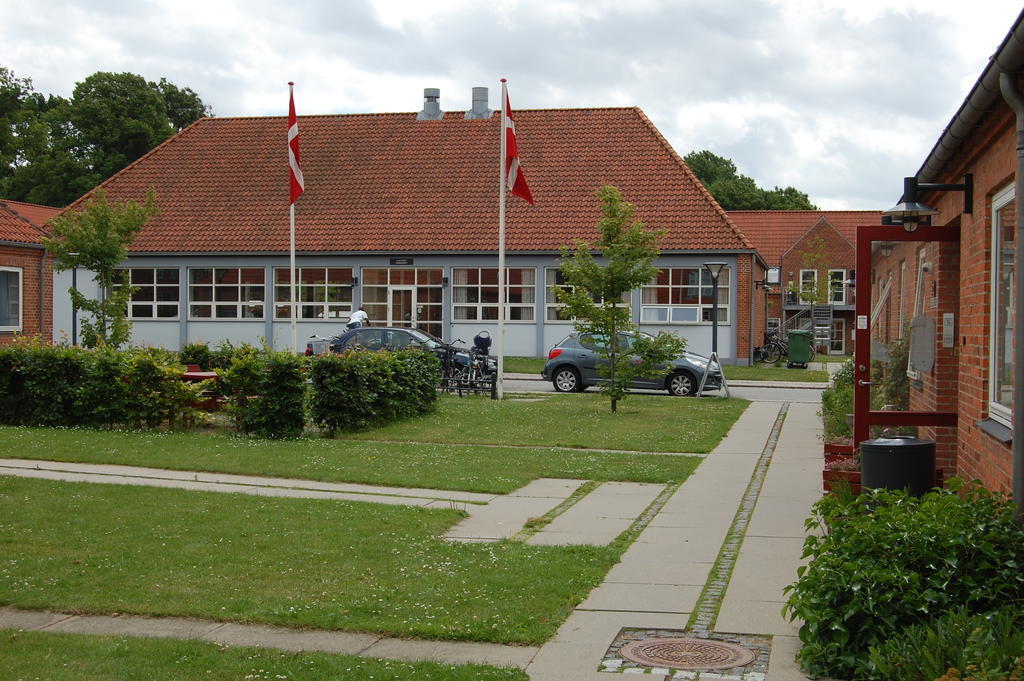 Belaegningen Hostel Brondby Exterior foto